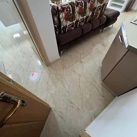 Iona 1 דירה גולם